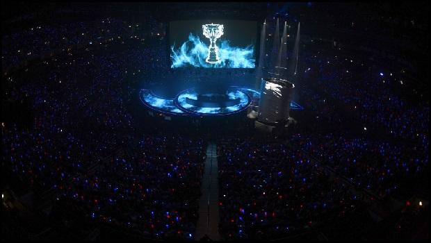 莱万：我建议巴萨小将学好英语，因为未来可能会去国外效力