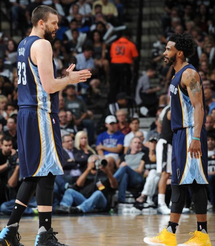 Relevo：特瓦斯同意巴萨用克里斯滕森的重伤给奥尔莫临时注册