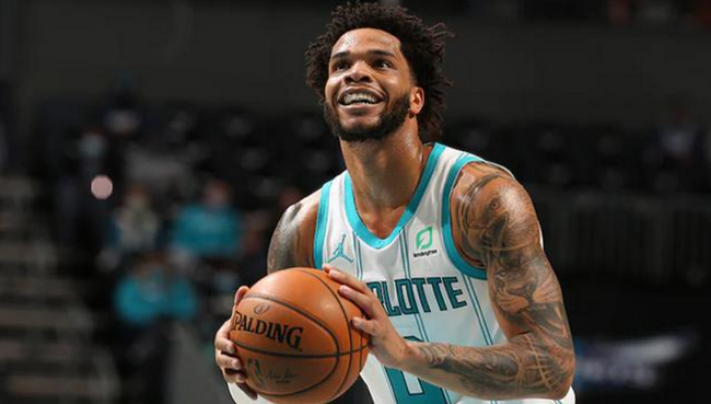 国际足球友谊赛：雄狮队惨败越南队